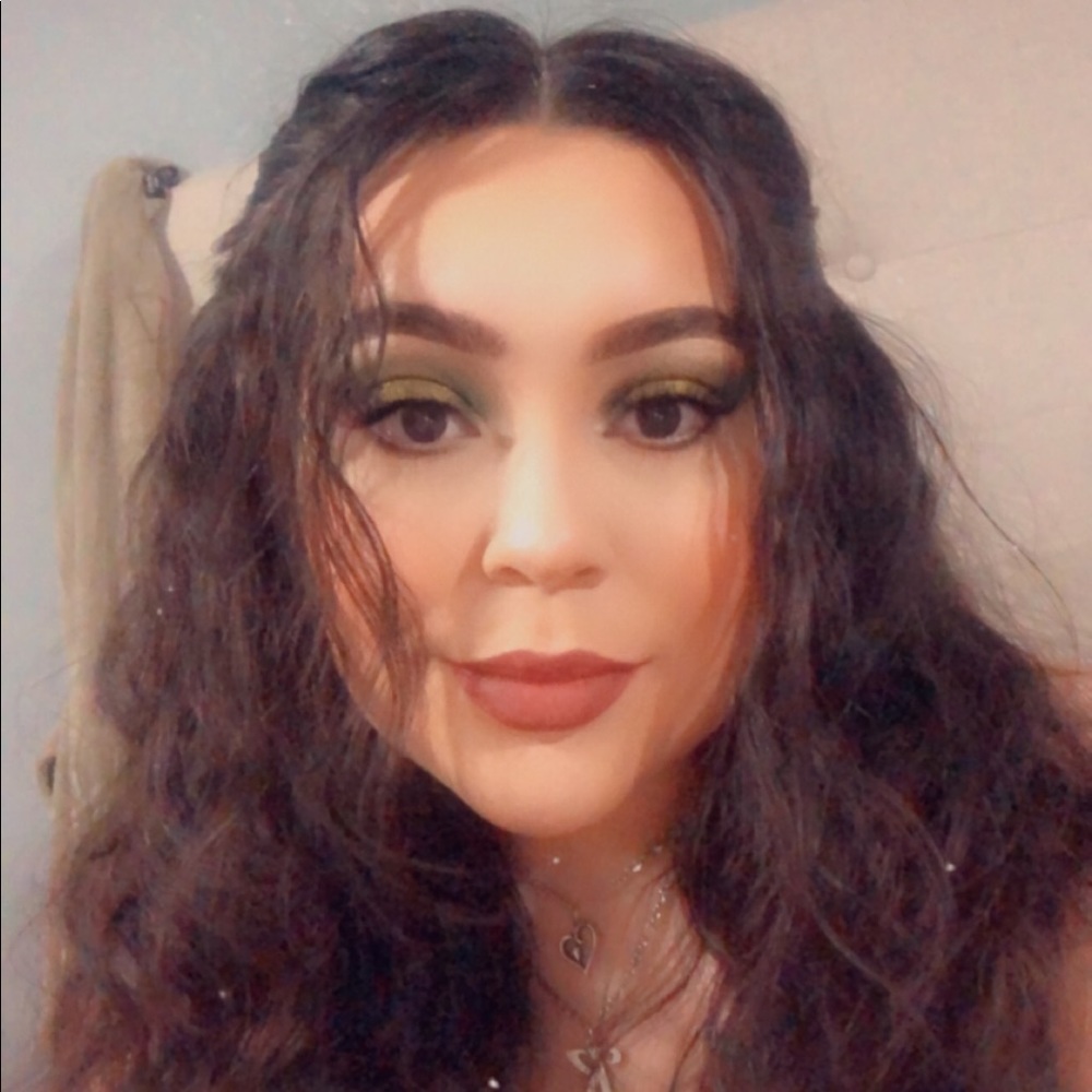 Meet your Posher, Kasi